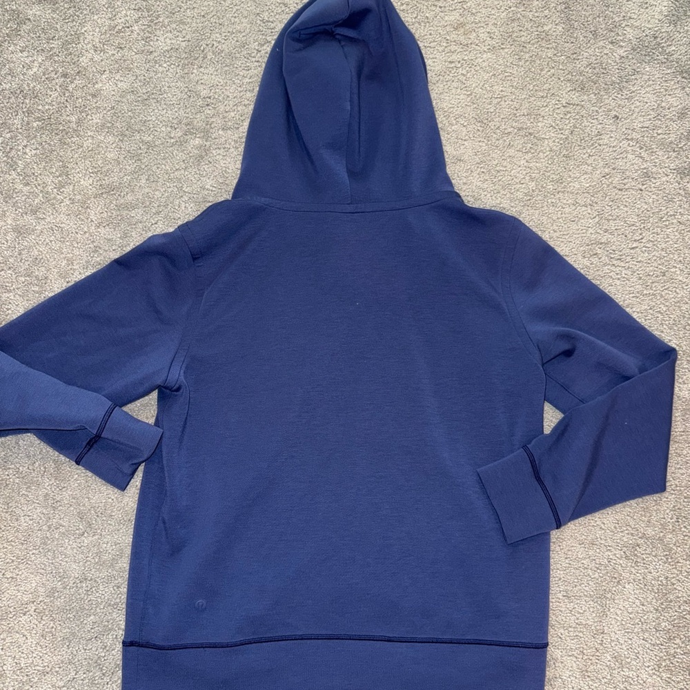 Lululemon Women’s Size 10 Navy Blue Hoodie Pullover Sweatshirt - Picture 4 of 6